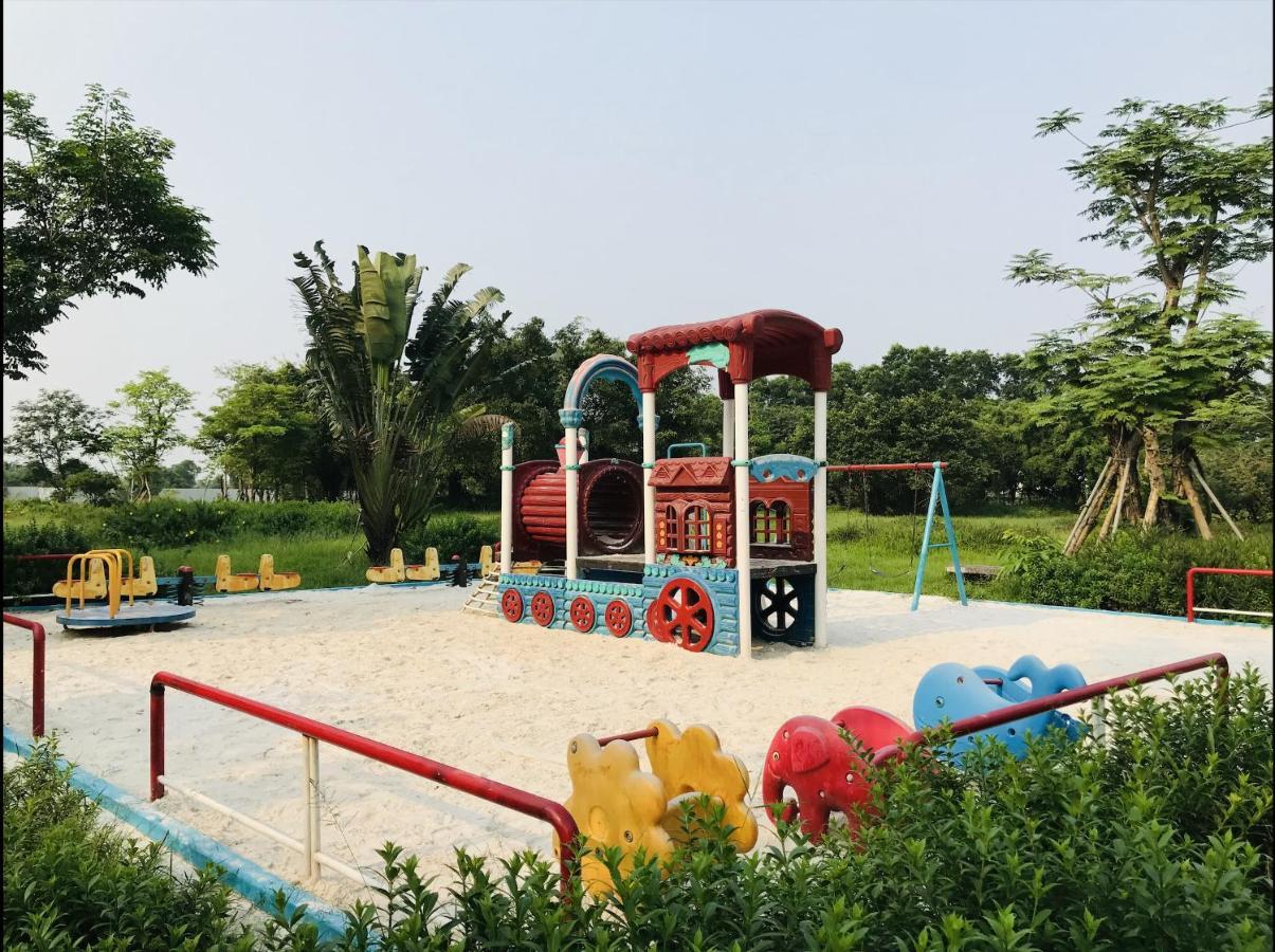 Bon'S Homestay - Nguyen Can 3 Phong Ngu - Hai Mat Tien - Bai Do Xe Co Mai Che Mien Phi Huế Kültér fotó